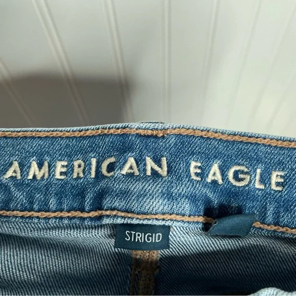 American Eagle Low Rise Baggy Straight Jeans - Picture 7 of 7
